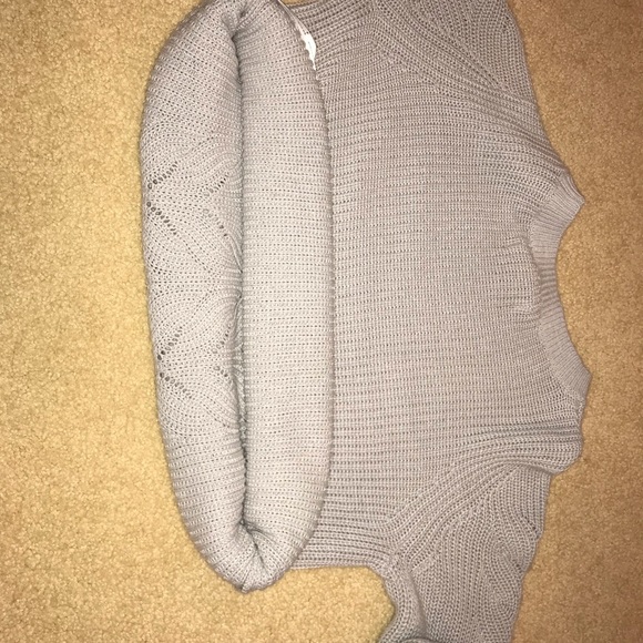 Light gray sweater - Picture 5 of 6
